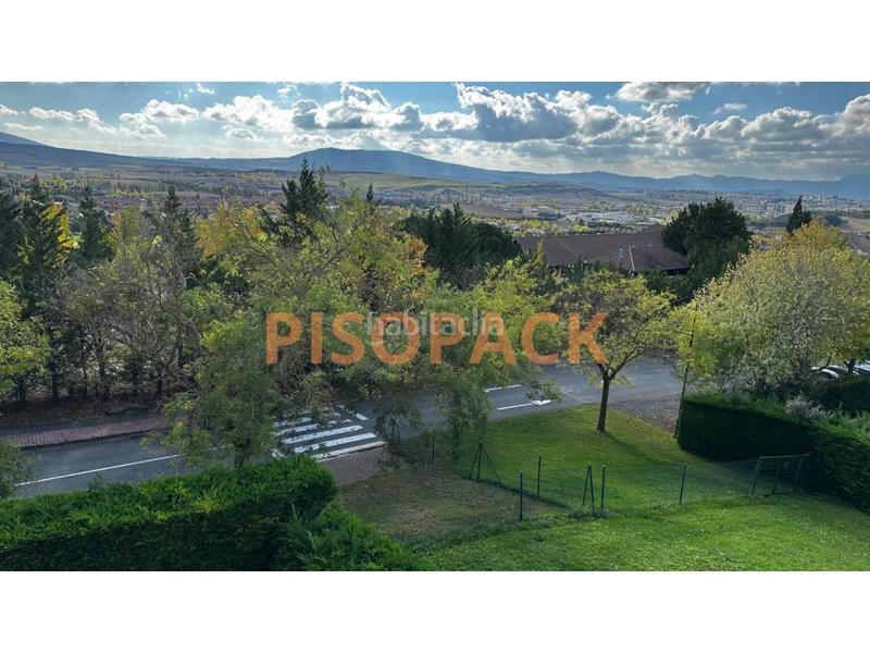 Foto bbd16cb5-c566-4373-be62-05629222ba01. Pis amb calefacció aparcament piscina a Olaz Valle de Egüés / Eguesibar