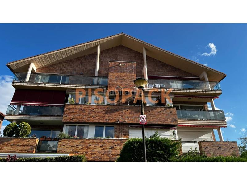 Foto e8f62b31-a90f-47d6-a08d-754ceaef55b5. Pis amb calefacció aparcament piscina a Olaz Valle de Egüés / Eguesibar