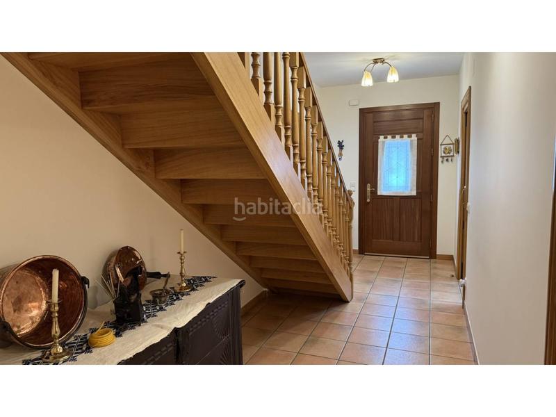 Foto 04b76d9f-6229-4a08-9004-d281e26e1d9c. Casa adossada amb calefacció aparcament a Urdiain