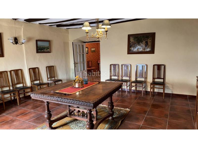 Foto 0d4b38b2-2873-45b6-8160-c0b36fef5de0. Casa en el pueblo de caseda se vende una casa bien cuidada de tres alturas. en Cáseda