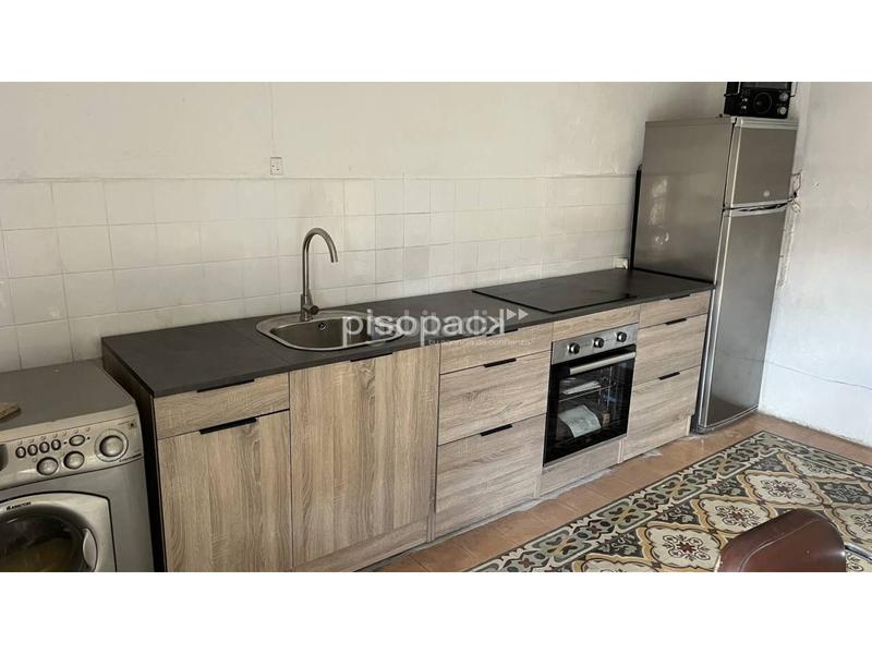 Foto 81756782-85a3-4323-9335-936cc789d471. Casa en el pueblo de caseda se vende una casa bien cuidada de tres alturas. en Cáseda
