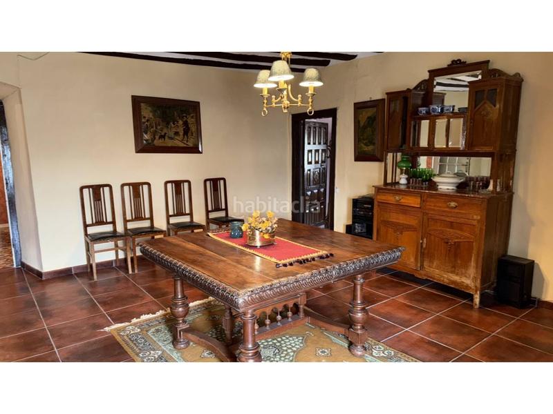 Foto c5fde057-6819-44fb-af35-4ab95a0e9c59. Casa en el pueblo de caseda se vende una casa bien cuidada de tres alturas. en Cáseda