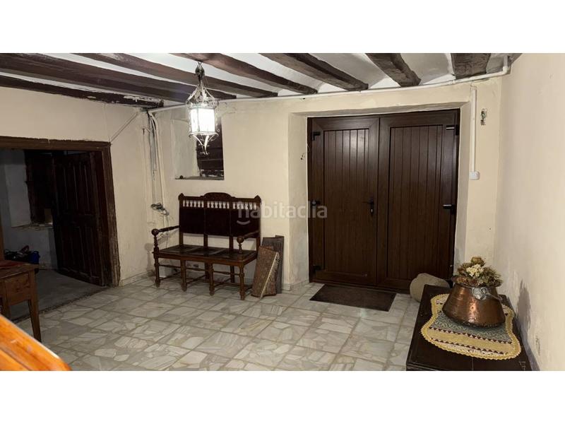 Foto d0e23e33-48d1-40f0-bc77-5921d3cef281. Casa en el pueblo de caseda se vende una casa bien cuidada de tres alturas. en Cáseda