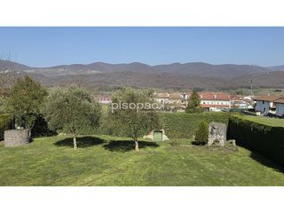 Xalet  Calle san martinkalde. Se vende extraordinario chalet de lujo en el centro de urdiain z