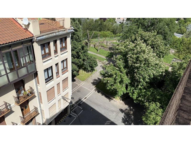 Foto 855aed72-39b4-4206-ac04-dc9cbcc2b9a8. Appartement avec chauffage parking dans Casco Antiguo Pamplona / Iruña