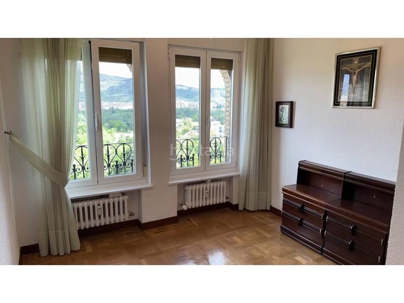 Foto 95f19d49-fbf6-417c-8f8a-2a348a3f4ae8. Appartement avec chauffage parking dans Casco Antiguo Pamplona / Iruña