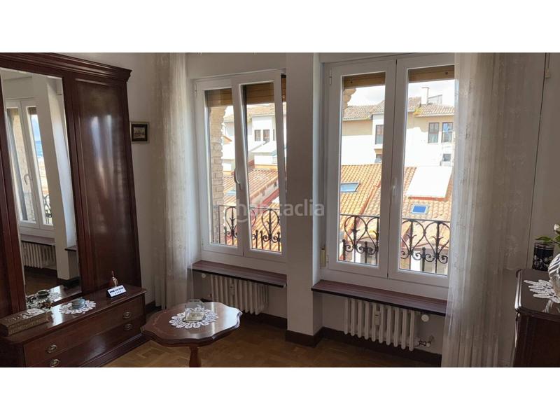 Foto c98f56ce-78ff-4898-8537-4dbdea18ecf2. Appartement avec chauffage parking dans Casco Antiguo Pamplona / Iruña