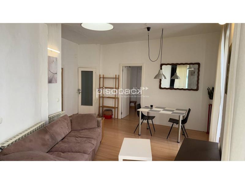 Foto 4ca59ebf-1aa1-475d-a48c-1728f2f19486. Flat with heating in Casco Antiguo Pamplona / Iruña