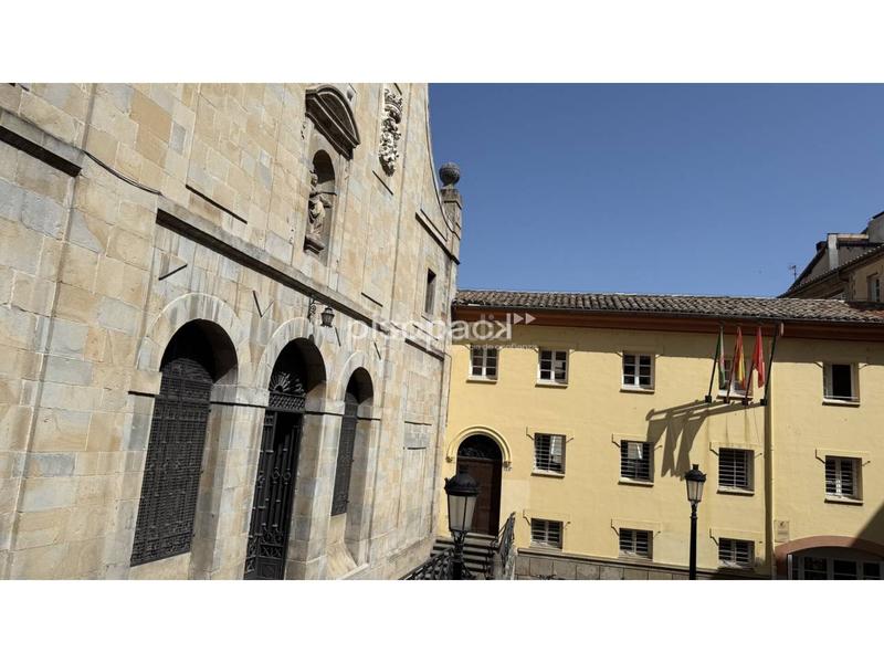 Foto bbd1e418-e851-4a88-9acf-fcb9a9bd0197. Flat with heating in Casco Antiguo Pamplona / Iruña