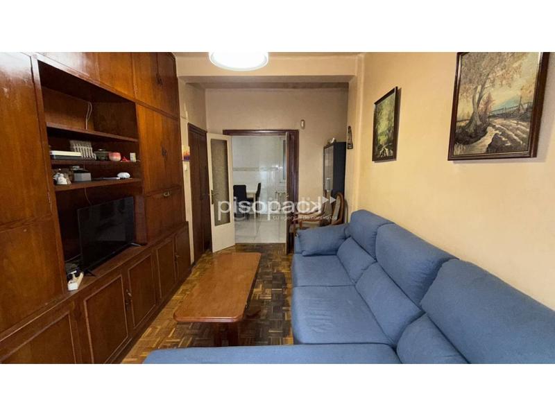 Foto 40b863bc-de6e-4ba7-8a8c-95b0380e3382. Piso venta de piso en calle aralar con terraza. en Pamplona / Iruña