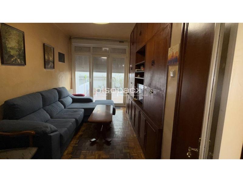 Foto c71b34c8-d76f-425f-926f-61ac929234b8. Piso venta de piso en calle aralar con terraza. en Pamplona / Iruña