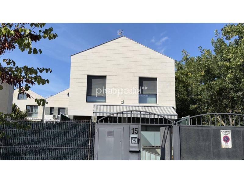 Foto 808c4849-4dab-4a13-b5b7-98a91942a821. Xalet amb calefacció aparcament a Tafalla