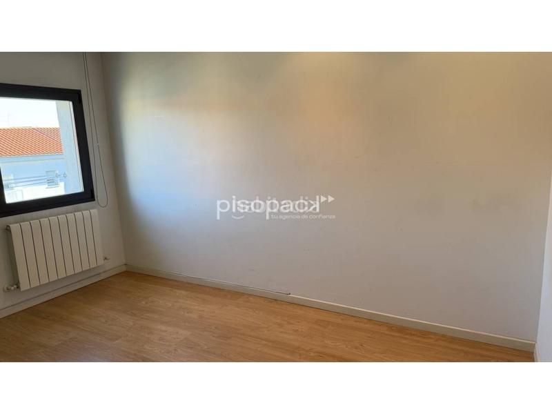 Foto 0001dce7-618b-4d64-bc2e-75650d63ae8a. Pis amb calefacció a Chantrea Pamplona / Iruña