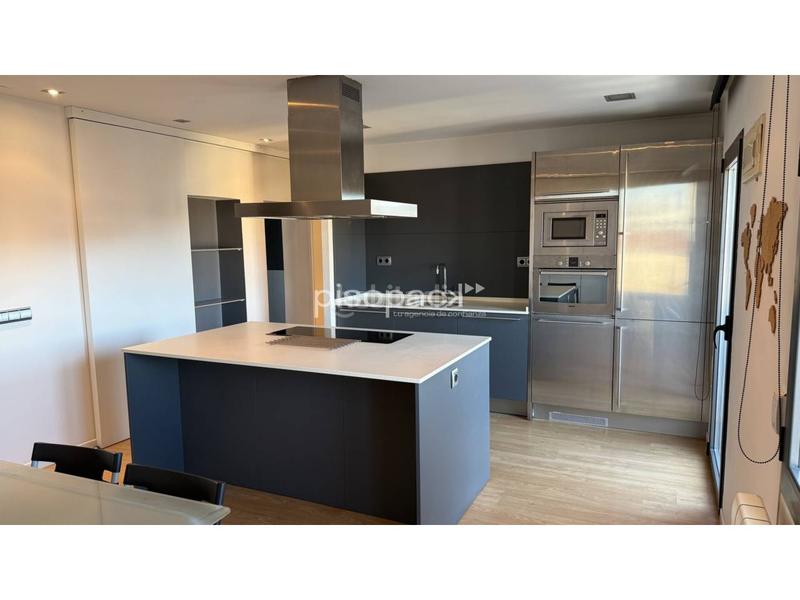 Foto 53bd5345-db3a-42bd-8e1d-00645bbb3e06. Pis amb calefacció a Chantrea Pamplona / Iruña