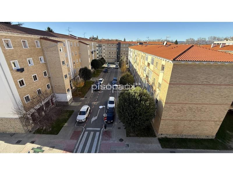Foto 63761acf-c5bc-490d-a6ef-aa35e164f5de. Pis amb calefacció a Chantrea Pamplona / Iruña