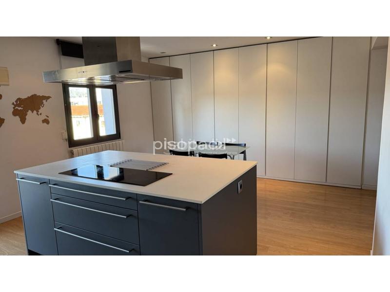 Foto 84dda0d3-16fa-43a2-93a8-b7a4511c8f48. Pis amb calefacció a Chantrea Pamplona / Iruña