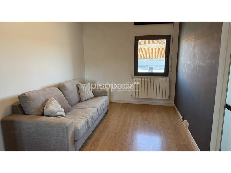 Foto 981a8223-13dd-43fc-a7a4-8103d4da0483. Pis amb calefacció a Chantrea Pamplona / Iruña