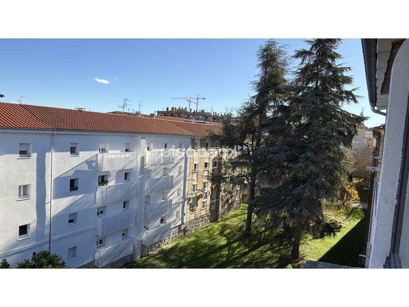 Foto b35165e1-1faf-477d-9b13-bfc05f3eb3d3. Pis amb calefacció a Chantrea Pamplona / Iruña