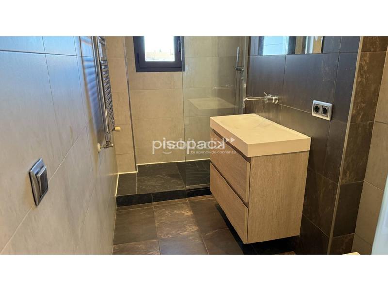 Foto d70a1907-d30c-490d-bbaa-5b84baceacf0. Pis amb calefacció a Chantrea Pamplona / Iruña