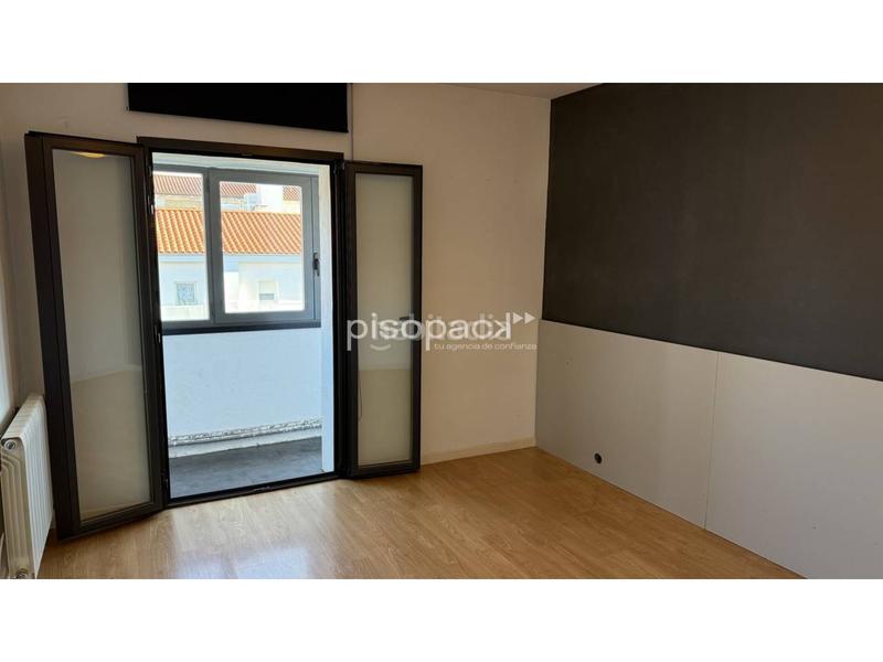 Foto e6dec464-1b89-4eb9-a20e-3e8cfa755977. Pis amb calefacció a Chantrea Pamplona / Iruña