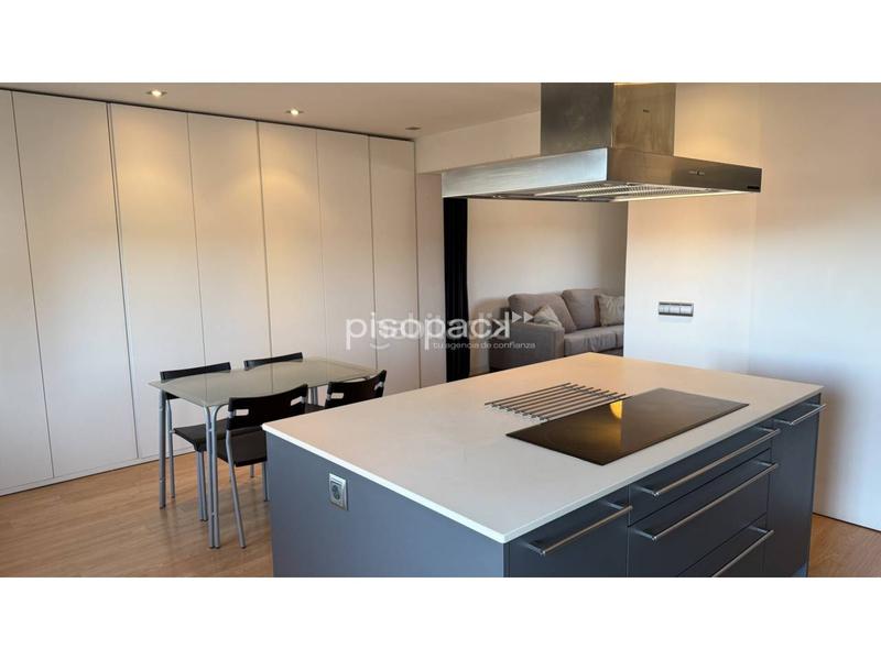 Foto f3a32efb-8654-490c-b573-4b89b2e4fc1a. Pis amb calefacció a Chantrea Pamplona / Iruña