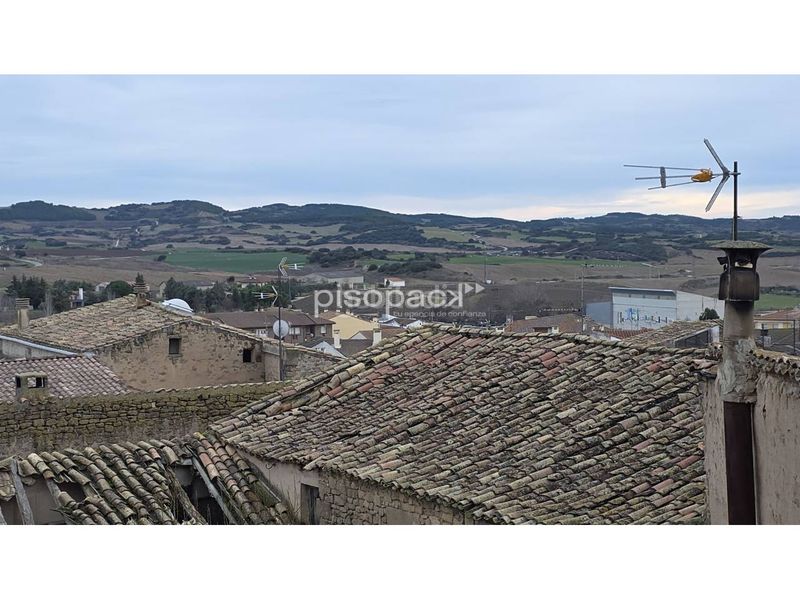 Foto 40dfe15e-f0a1-4add-9827-7b4529df009e. Masia amb calefacció aparcament a Artajona
