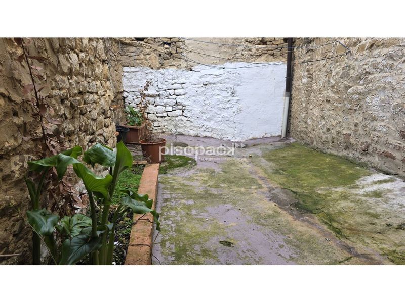 Foto 5c0b092f-9495-46b1-87ef-39b7662ee3cc. Masia amb calefacció aparcament a Artajona