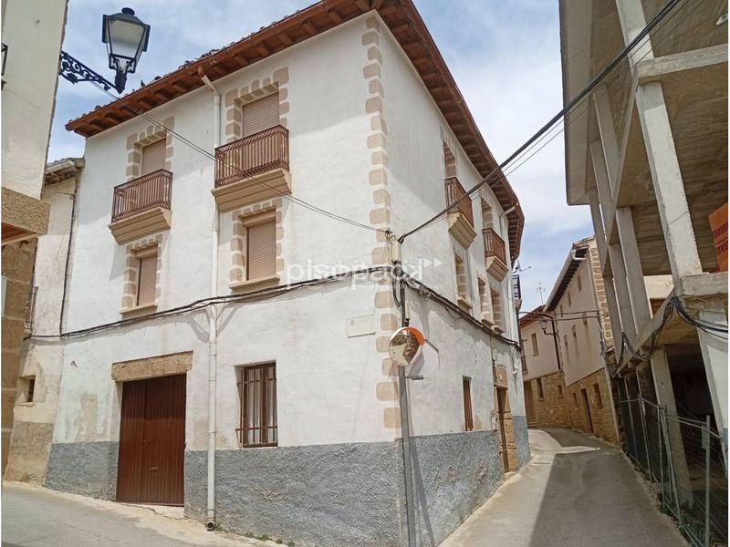 Foto fb4857d2-c13b-4d7a-a010-e0b6b7fff318. Masia amb calefacció aparcament a Artajona