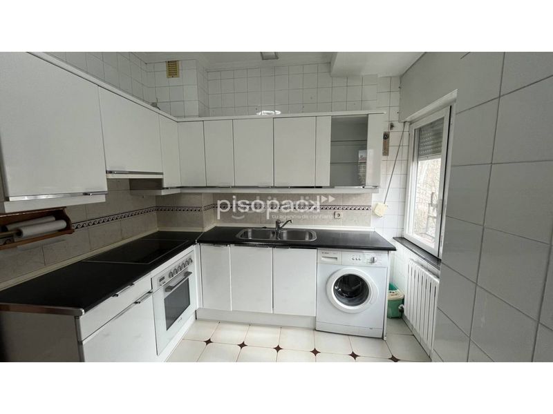 Foto 36b32841-fb99-406d-b0b3-d9927a362f0c. Pis amb calefacció a San Juan Pamplona / Iruña