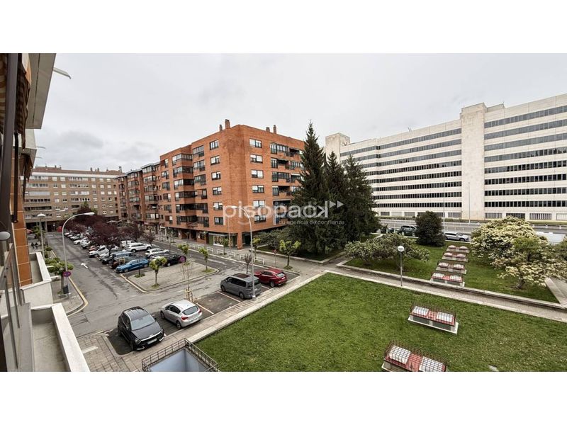 Foto 18d410b9-529b-482d-9697-466010a0e599. Pis amb calefacció aparcament a Mendebaldea - Ermitagaña Pamplona / Iruña