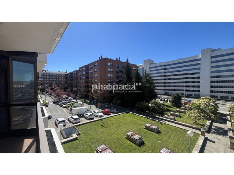 Foto 30366742-f6c8-47fd-99ba-06b30b88a7a1. Pis amb calefacció aparcament a Mendebaldea - Ermitagaña Pamplona / Iruña