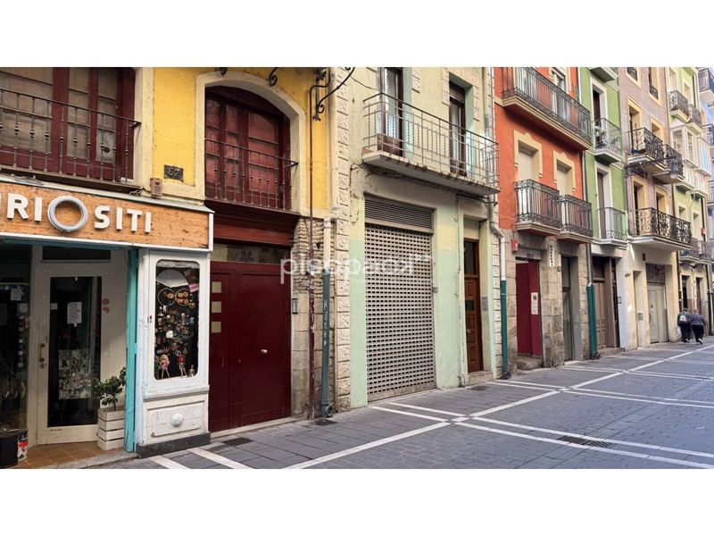 Foto b93ffd1f-f891-4d85-aa64-e6bb21ce7928. Edifici a Casco Antiguo Pamplona / Iruña