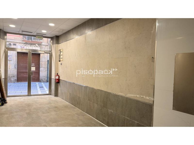 Foto d78459c7-7bf5-42a5-b562-c797176e2e9e. Edifici a Casco Antiguo Pamplona / Iruña