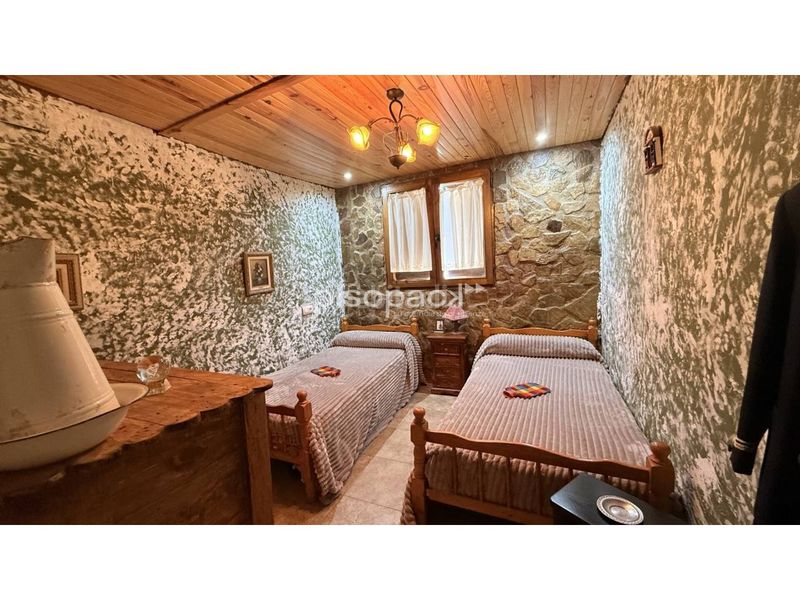Foto a3099283-5568-4fa9-ac77-e3653b0f24c1. Casa a calle mayor 22 a Undués de Lerda