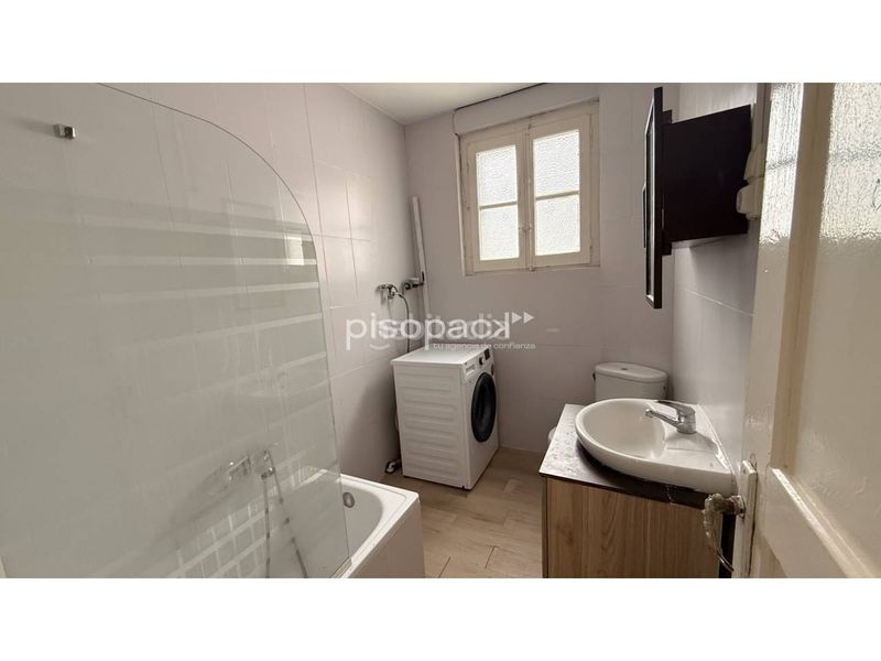 Foto 401a5245-b628-492f-9b70-bc0dea52fba9. Pis a Segundo Ensanche Pamplona / Iruña