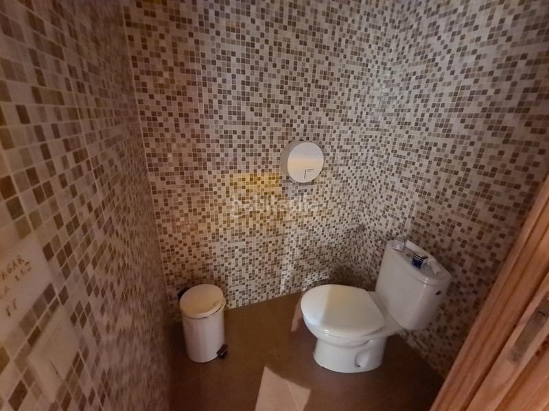 Foto 4c59c97c-bc7e-49ef-8776-ae064a69072d. Locale commerciale con riscaldamento in Villava / Atarrabia