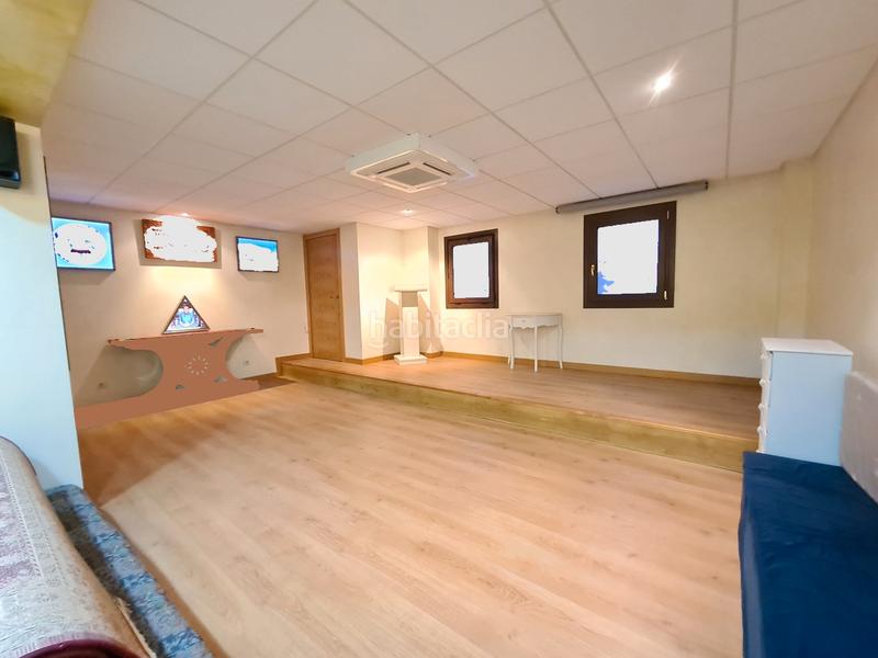 Foto db4b743b-5f79-4fa1-8ced-b26d8b02989e. Locale commerciale con riscaldamento in Villava / Atarrabia