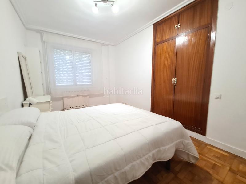 Foto 91e8b09f-b6bd-4d9a-8f72-cd0b903fa83a. Alquiler piso alquiler estudiantes 5 dormitorios pamplona en Pamplona / Iruña