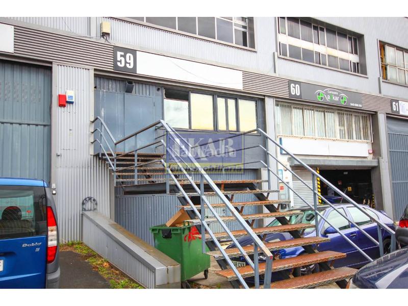 Foto 0019732a-3a91-4cb7-a7c7-65094a680a7a. Industrial building in hilanderas (ed. belasko) 59 in Irun