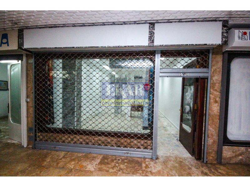 Foto cc40eac7-a02e-4fee-b87e-b92b0d19d99a. Rent business premise in Centro - Mendibil - Santiago Irun
