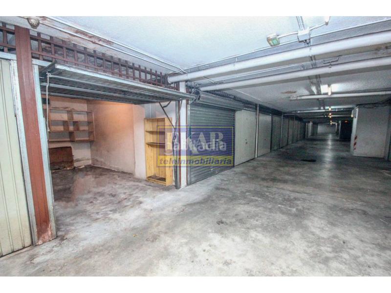 Foto cd4327e3-40c6-4b05-bb16-79a42b3bc101. Miete autoparkplatz in Centro - Mendibil - Santiago Irun