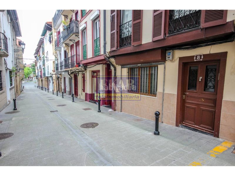 Foto 20c79b6c-a61a-4533-8841-decaeeacb736. Aparcament cotxe a calle contracalle 8 a Centro - Mendibil - Santiago Irun