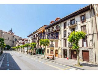 Flat  Calle santiago 25. Ático en venta en irun  santiago
