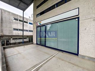 Local Comercial a Calle Txirrita Maleo