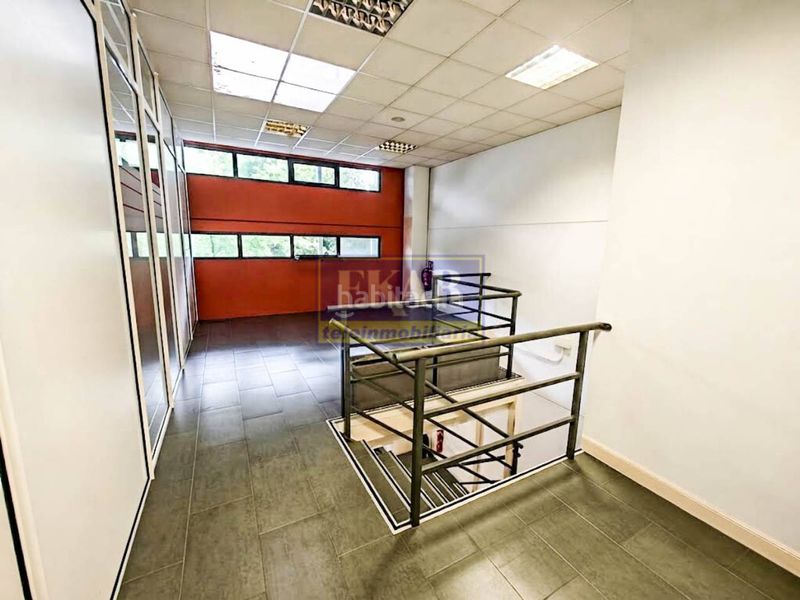 Foto 52a26841-e3d0-4825-a8bb-240deb888d4e. Rent business premise in Zamalbide Errenteria