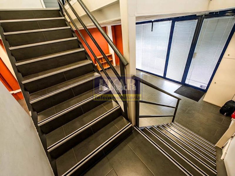 Foto 58e3b4f0-cee2-4b9a-a527-2afb8e14938e. Rent business premise in Zamalbide Errenteria