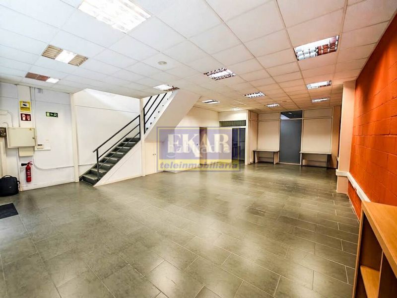 Foto 7fa8fa0c-5b12-4d28-a2ba-aef74f4883c9. Rent business premise in Zamalbide Errenteria