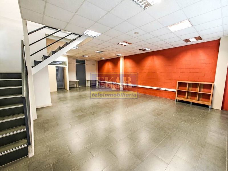Foto bd14b3e4-c83e-4b7a-89a7-4f1822a8d7c5. Rent business premise in Zamalbide Errenteria
