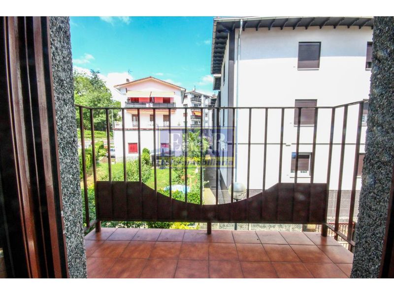 Foto 6e1f8571-27be-4e39-a690-7369be446c37. Pis a calle virgen milagrosa 4b a Centro - Mendibil - Santiago Irun