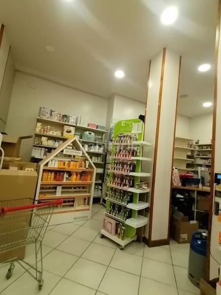 Foto 6efc2f3f-5865-46b0-9239-7bce8a7c8627. Alquiler local comercial amplio local comercial en el ensanche en Pamplona / Iruña